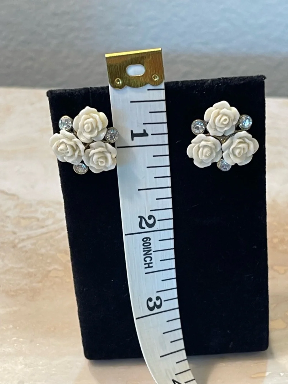 Vintage Style White Carved Rose Bracelet & Earring Jewelry Set
